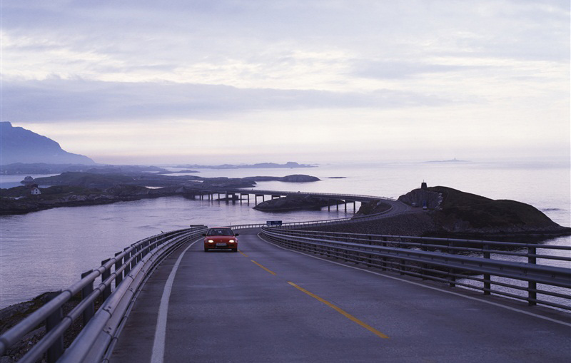 Atlantic Ocean Road - Frithjof Fure/www.visitnorway.com